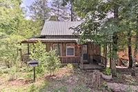 Cabins at Brush Creek Mtn-Bear Den Hotel dekat Brandywine Creek Steakhouse & Tavern