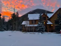 -Recently Remodeled- Condo in the Woods, On Resort Shuttle, close to River Run!