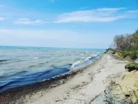 Lakeview Hot Tub Retreat Near Wineries!