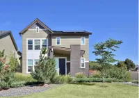 4 BEDROOM MODERN HOME, FREE PARKING, A/C, W/D,WIFI