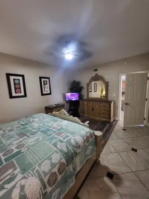 12th Fl.Remodel 2021, East Wrap Ard View, 2br, Slps7; NEW one vrbo.com/2380847