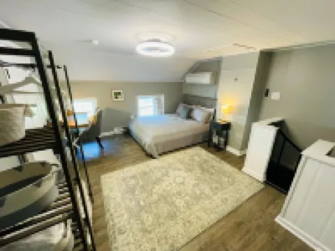 Beautiful 3-bedroom home in Historic Harpers Ferry!
