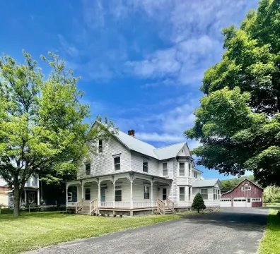 5 Bedroom Home Near Cooperstown, Dreams Park & All Star Village. Sleeps 13.