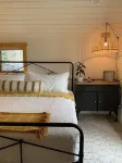 Charming Settlers Cottage