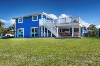 Waterfront 5Br Luxury Home – Pool, Spa, Boat Lift, Putting Green, Fire Pit