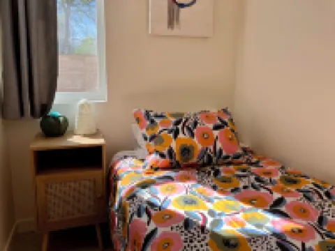New Private Cottage with Hot Tub Steps from Garden of the Gods