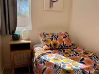 New Private Cottage with Hot Tub Steps from Garden of the Gods