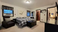 NEW!! 5 Star Gated Community. Wifi, Games, Fire Pit, 5 Smart TVs, Towels/Linens! Werry Lake 주변 호텔