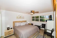 BEST LOCATION IN KIHEI!  Incredible Lani, Pool & beach!  2 bd, 2 bath, grd floor