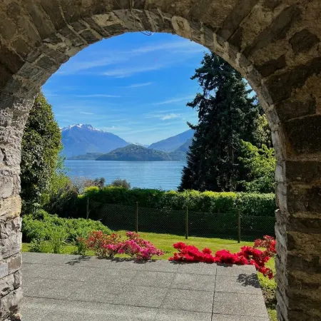 Situated in a beautiful & relaxing place on Lake Como,. Perfect family of 4.