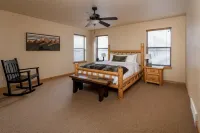 Spacious 5BR w/ Stunning Grand Teton Views + 20 mins from Resort