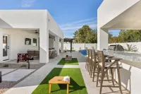 Scottsdale Luxury Resort•Heated Pool & Spa•Putting Green•Cabana +Outdoor Kitchen