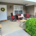 Family friendly cottage 5 minutes from the Parkway!