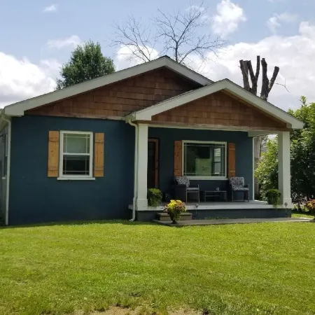 Quaint Abingdon Cottage Downtown 420 East Valley Street
