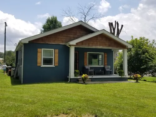 Quaint Abingdon Cottage Downtown 420 East Valley Street