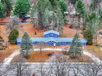 New Listing!  Charming House at The Blue Anchor Hotel.  4 Kings, sleeps 8.