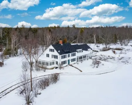 Relaxing Country Inn -Room to Explore and Close to Wells, Ogunquit Beach & Shops Hotels in North Berwick