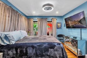 Celebrity Owned, 1800 sq. Feet, 3 Bdrm./2.5 Bath Art Filled Beachfront Property.