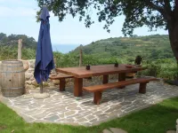 Casa La Marina. Berbes. Finca 3000 m2, parking, overlooking the sea / mountain, golf 500 m Hotels in Ribadesella