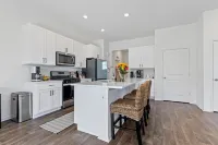 Wonder Lake Elegance: Serene 2BR Townhome Retreat