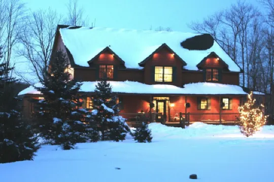 Woodland Trails Lodge on 130 acres with ponds and miles of private trails