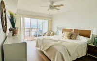 Oceanfront Queen's Grant Condo "Tide-the-Knot" with Breathtaking Ocean Views! - Pool