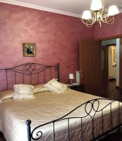 SPACIOUS 90 SQM APARTMENT WITH BALCONIES, PRIVATE PARKING - RAFFAELE DE FERRARI Отели рядом с достопримечательностью «Римский университет Тор Вергата»