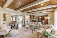 Heavenly Home/Minnetonka Lakes/Nature Scenic View