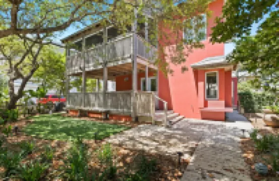 Heated Pool- Steps from Seaside- View of the Gulf of Mexico Hotels in Seaside