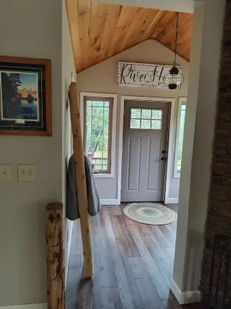 Troullier's River House