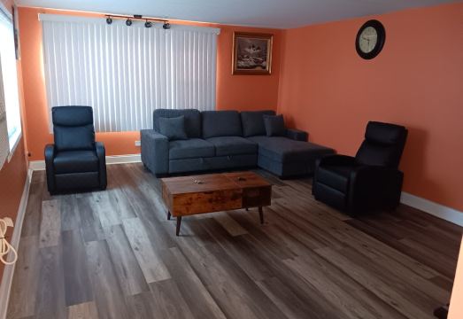 1-bedroom condo next to Chicago Midway International Airport