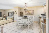 'Sandpiper' Ocean Front Townhouse