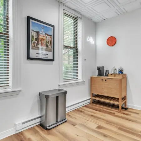 The Smith Victorian 2BR Brownstone Apartment