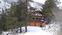 Beautiful, pet friendly and at the foot of Saxon Mountain in Georgetown Colorado