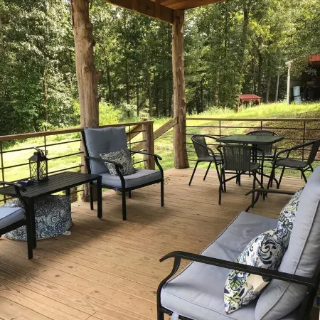 Little cabin on the smith lake