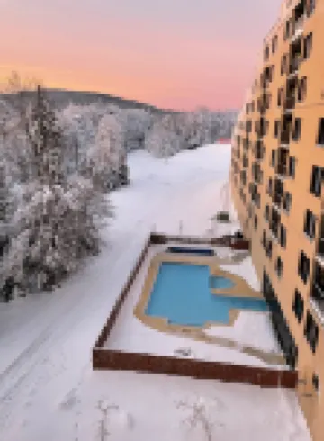 Modern Condo Ski In/Ski Out with Night Skiing - 2 Beds/Full Bath, Full Kitchen