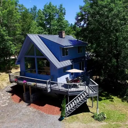 Warren VT Chalet for Ski, Summer + Fall Fun, WIFI