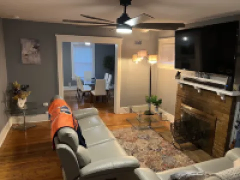 New 5 Bed 2 Bath near Syracuse University and Downtown with Plenty of Parking