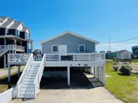 Escape to the Waves, Find Your Serenity Hotels in Kinnakeet