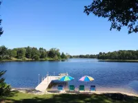 Lakehouse Paradise w/ Hot Tub Near Cascade Mountain