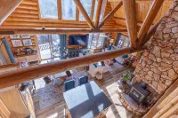 Cabin close to the Lake, Sleeps 8