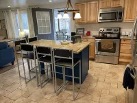 Fresh decor short walk to dock/ swim/ boat side tie