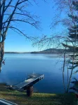Year-Round Lakeside Retreat - 3 étoiles