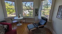 Sunny 1BR in Gorgeous Berkeley Victorian