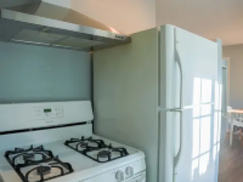 Relaxing Home With SF Bay View โรงแรมในมิลเบร