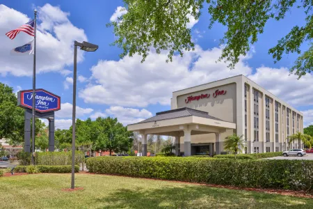 Hampton Inn Closest to Universal Orlando Отели рядом с достопримечательностью «Острова Приключений»