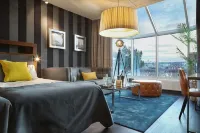 Stenungsbaden Yacht Club Hotels near Bottenstugan i Svartedalen