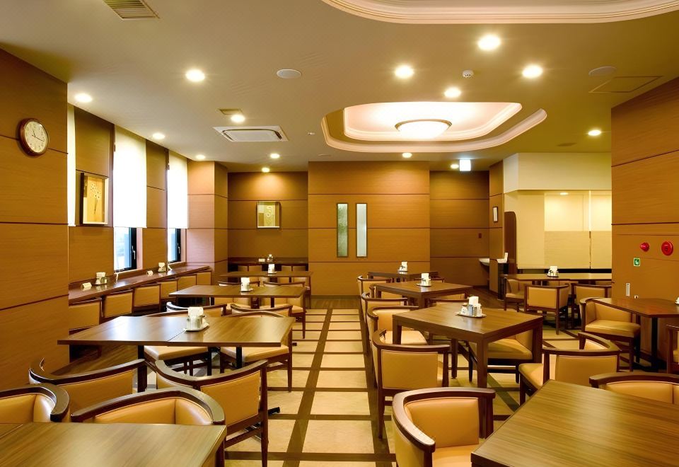 3. 호텔 루트 인 ..