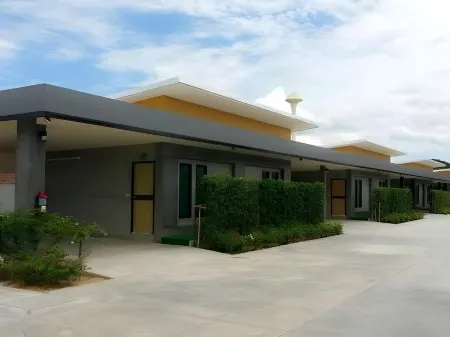 Wanakaew Resort Отели в г. Kamphang Saen