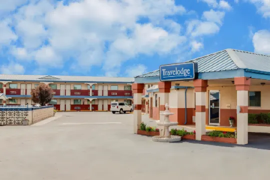 A Riverside Inn Travelodge by Wyndham